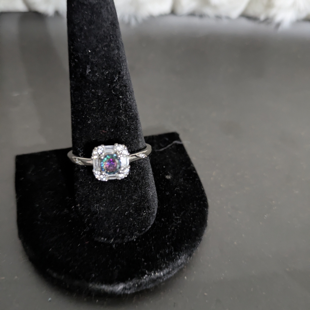 Ryze - Sterling Silver Ring with Mystic Crystal And White Frost Stones